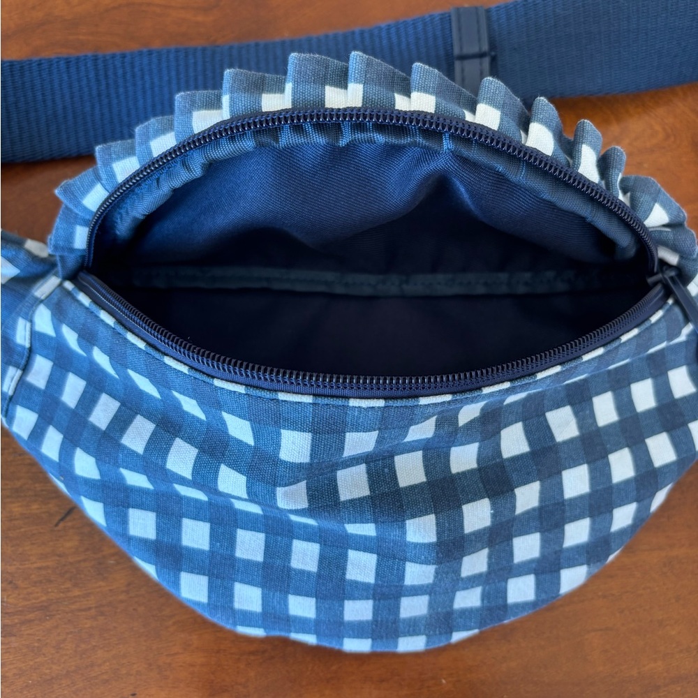 J.‎ Crew Ruffle Belt Bag - Picture 6 of 14